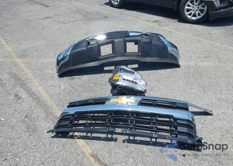 2025 Chevrolet Silverado 1500 4Wd Short Bed Lt With 2Fl from USA, damaged, VIN 1GCPKKEK0SZ143835